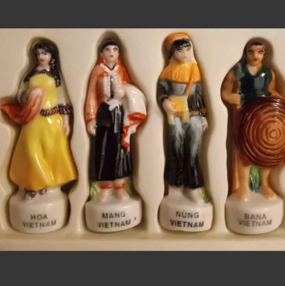 minh long porcelain collection of ethnic dolls - Picture 5 of 7